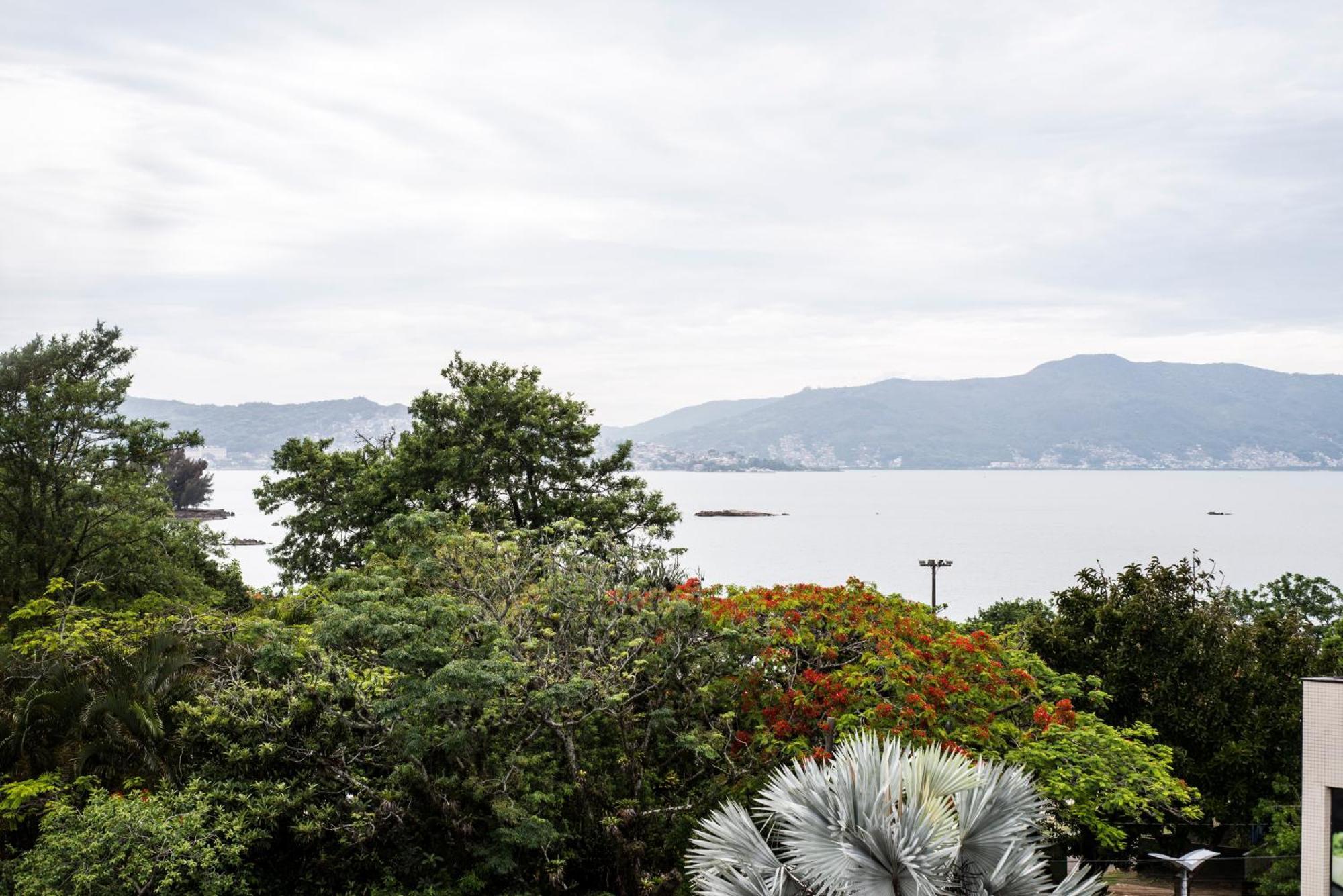 Vista Mar Na Via Gastronomica Coqueiros Coq2 Apartment Florianopolis Exterior photo
